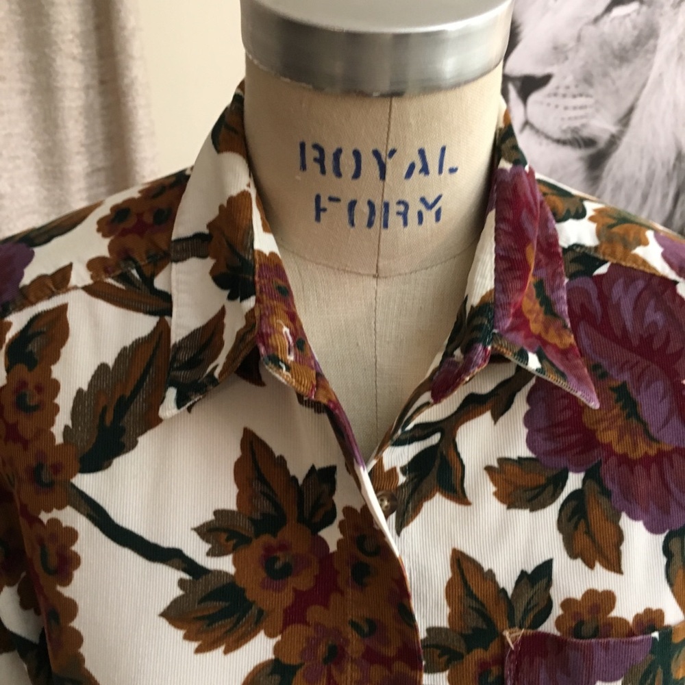 Eddie Bauer Berry and Burnt Umber Button Up - Picture 4 of 8
